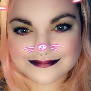 Meet your Posher, Becky